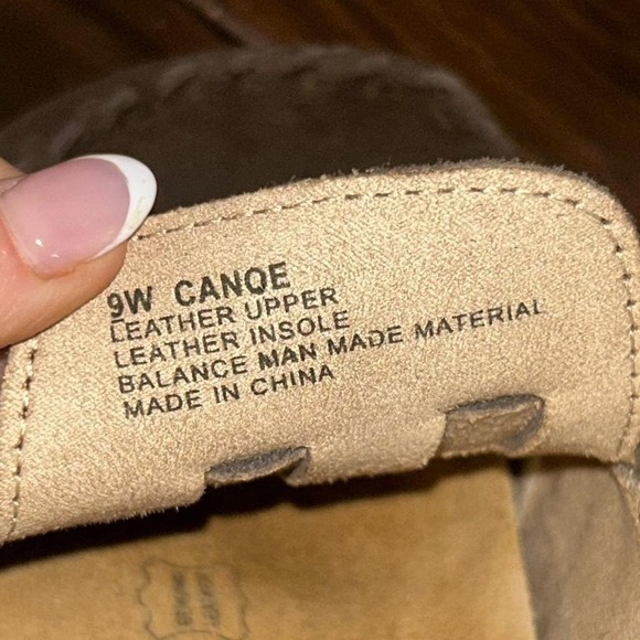 Cushionaire Canoe Genuine Suede Clogs slip on 9 wide - Picture 3 of 3
